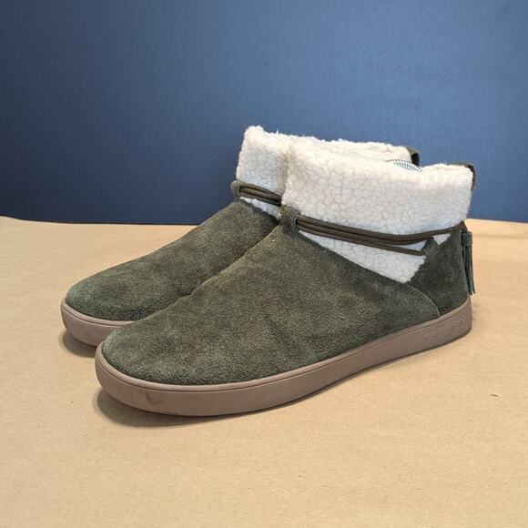 UGG Koolabura Isana Suede Shearling Boots Olive Green Booties Fur Trim Womens 8 - Picture 1 of 7